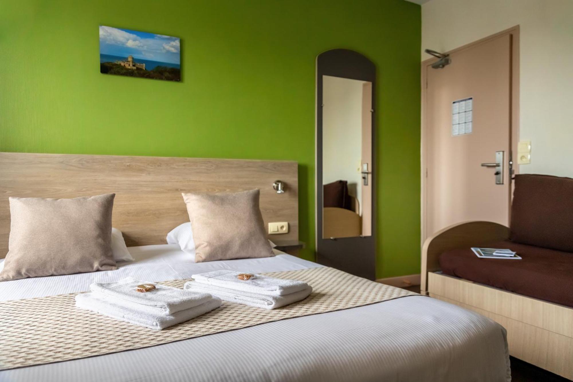 Hotel Le Bon Cap Plurien Esterno foto